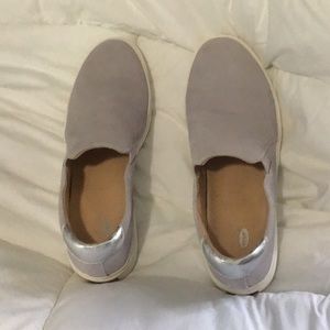 Slip-on sneakers